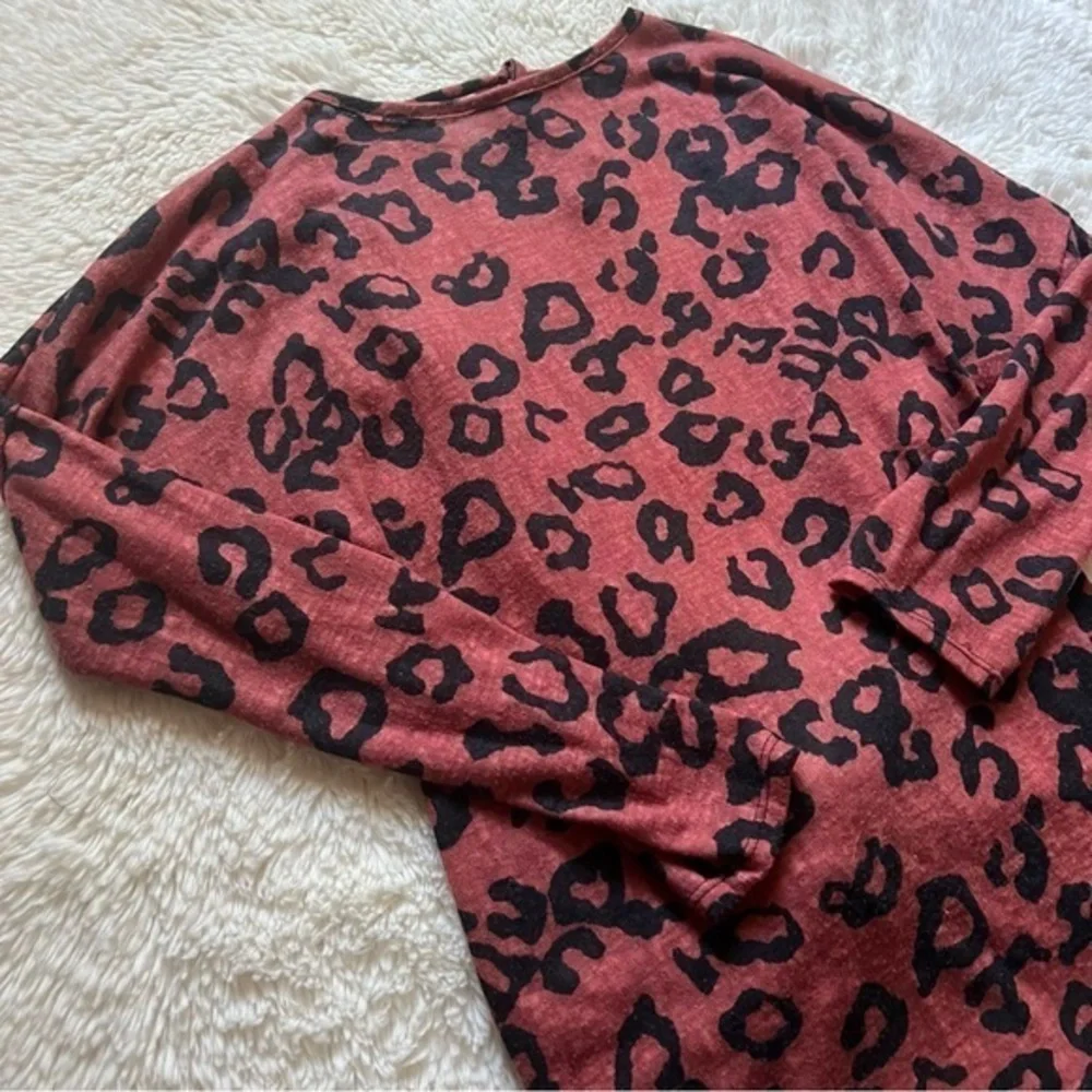 Lovely Melody Red Leopard Printed Cutout Back Sweater